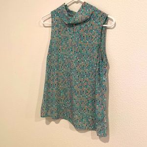 High collar, colorful blouse